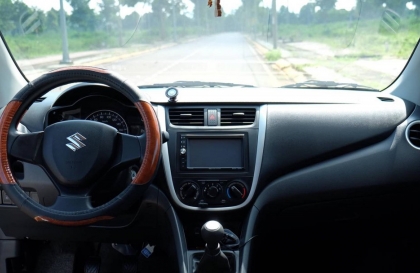 Suzuki Celerio có thông báo cài dây an toàn không?