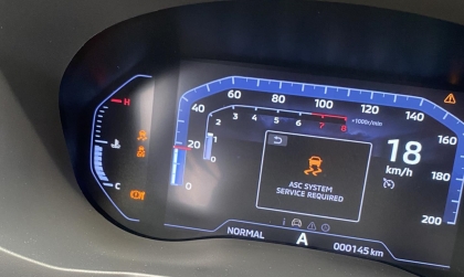 Mitsubishi Xpander Cross báo lỗi trên màn hình thế này có sao không ạ?