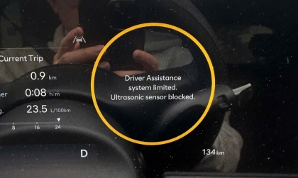 Màn hình Hyundai Tucson báo thế này là lỗi gì?