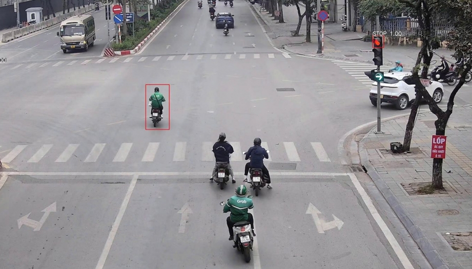 Danh sách 38 trường hợp vượt đèn đỏ bị camera AI phát hiện trong ngày 29/12 tại nội đô Hà Nội