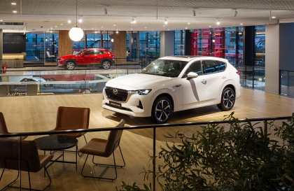 Mazda Việt Nam sang