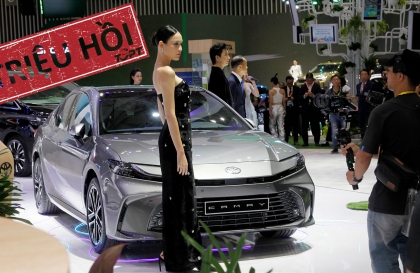 Triệu hồi toàn cầu vì lỗi phần mềm hỗ trợ đỗ xe, Toyota Việt Nam gọi tên Camry, Land Cruiser và Alphard