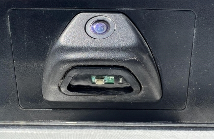 Kia Cerato bị văng nút bấm cốp thì nên xử lý sao?