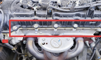 Máy xe Ertiga bị như này là sao các bác?