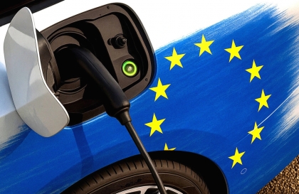 Sáu quốc gia châu Âu kêu gọi nới lỏng lệnh cấm xe động cơ đốt trong