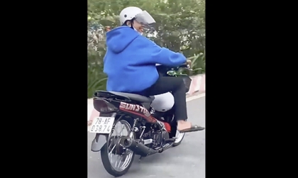 Clip TNGT: Khi báo thủ xuống phố cuối tuần