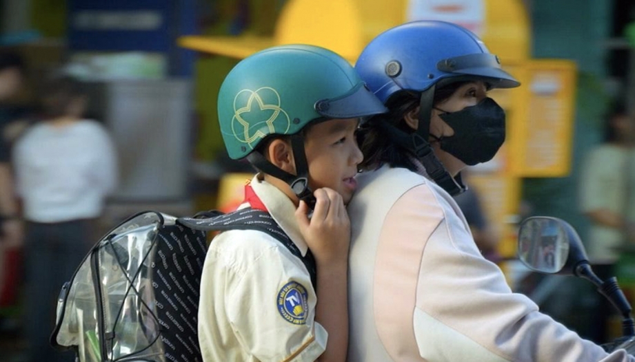 Đóng góp xã hội: Honda và chiến dịch phủ sóng mũ bảo hiểm đạt chuẩn “Đội mũ xinh bảo vệ chúng mình”