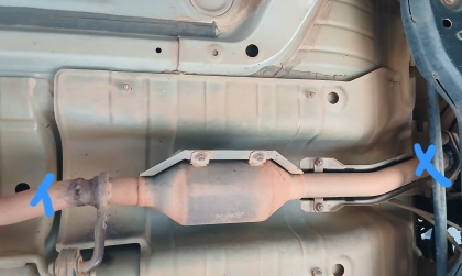 Xin các bác tư vấn giúp hướng xử lý ống bô Mitsubishi Attrage