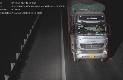 Danh sách các trường hợp vượt đèn đỏ tại nội đô và quá tốc độ trên cao tốc Nội bài - Lào Cai bị camera AI phát hiện trong ngày 12/1/2026