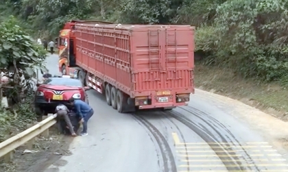 Clip TNGT: VinFast VF 5 cất cánh, thế này còn gì là pin nữa...