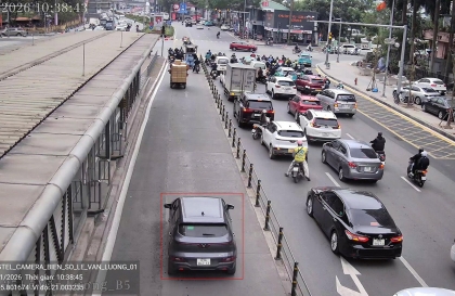 Danh sách 17 trường hợp vượt đèn đỏ bị camera AI phát hiện trong ngày 6/1/2026 tại nội đô Hà Nội