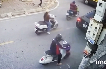 Clip: Ơ đã ai làm gì đâu, đã ai chạm vào đâu...