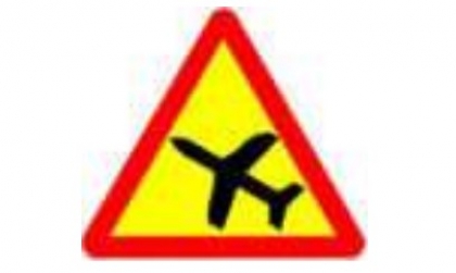 Nhóm biển báo nguy hiểm và cảnh báo: Biển số W.229 có ý nghĩa gì?