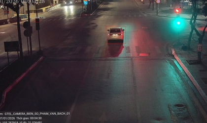 Danh sách 43 trường hợp vượt đèn đỏ bị camera AI phát hiện trong ngày 7/1/2026 tại nội đô Hà Nội