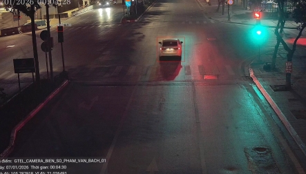 Danh sách 43 trường hợp vượt đèn đỏ bị camera AI phát hiện trong ngày 7/1/2026 tại nội đô Hà Nội