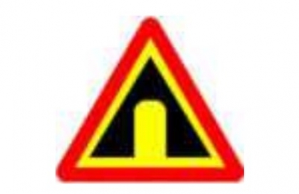 Nhóm biển báo nguy hiểm và cảnh báo: Biển số W.218 có ý nghĩa gì?