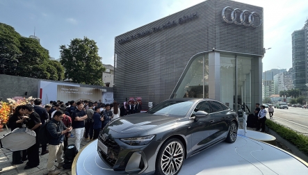 Audi Việt Nam khánh thành đại lý đầu tiên theo chuẩn Progressive Showroom Concept toàn cầu
