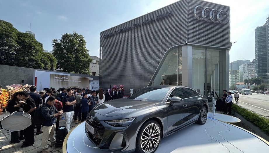 Audi Việt Nam khánh thành đại lý đầu tiên theo chuẩn Progressive Showroom Concept toàn cầu