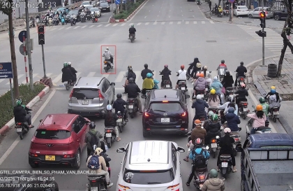 Các trường hợp vượt đèn đỏ và quá tốc độ bị camera AI phát hiện trong ngày 13/2/2026 tại nội đô Hà Nội và cao tốc Nội Bài - Lào Cai