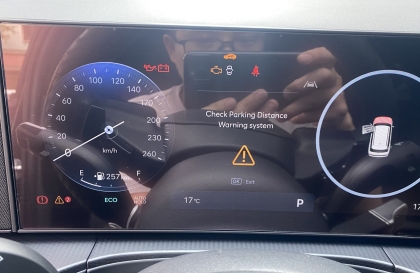 Hyundai Santa Fe báo lỗi thế này là bị sao?