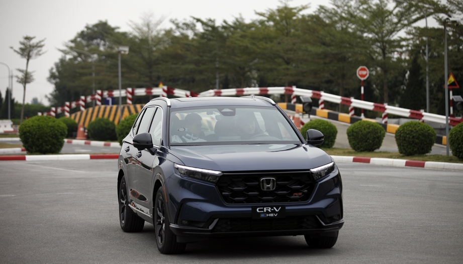 Honda CR-V e:HEV lắp ráp tại Phú Thọ có giá bán 1,17 tỷ đồng và 1,25 tỷ đồng