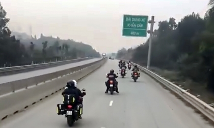 CSGT xử lý 11 chiếc mô tô PKL đi vào cao tốc Phú Thọ - Tuyên Quang