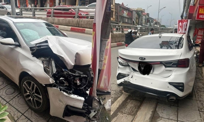 Clip TNGT: Nhầm chân ga, tài xế KIA Cerato may mắn chỉ đâm bẹp Mazda CX-5 và cột điện