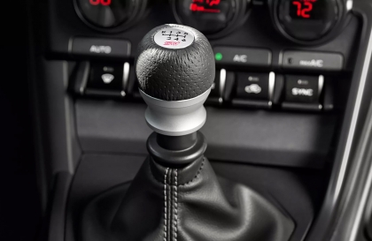 Subaru cân nhắc trang bị trở lại hộp số sàn cho các mẫu SUV