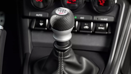 Subaru cân nhắc trang bị trở lại hộp số sàn cho các mẫu SUV