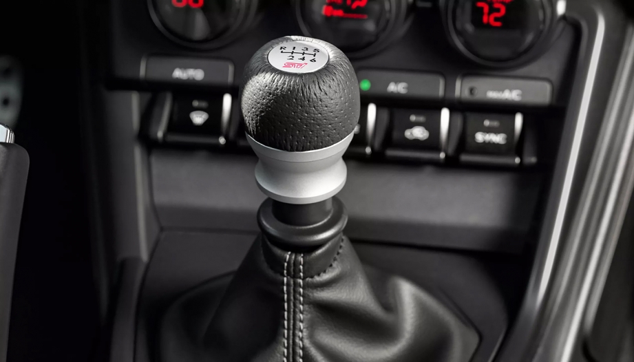 Subaru cân nhắc trang bị trở lại hộp số sàn cho các mẫu SUV