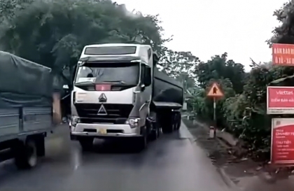 Clip TNGT: Thế là mất tết...