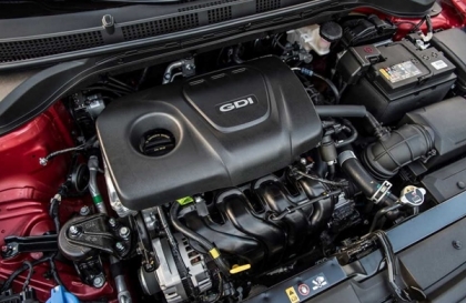 Hyundai Accent bị rung máy khi khởi động là bị sao thế ạ?