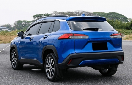 Có bác nào biết sao xe Corolla Cross bị rung phía sau khi chạy nhanh không?