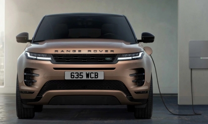 Range Rover Evoque mới tại Việt Nam khởi điểm từ 2,969 tỷ đồng cho phiên bản 