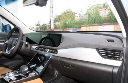 Xin tư vấn xe Beijing X7 bị lỗi màn hình với ạ!
