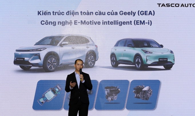 Geely ra mắt xe điện đô thị EX2 và mẫu PHEV EX5 EM-i tại Việt Nam