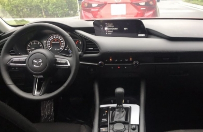 Kim xăng của Mazda3 không nhảy sau khi đổ xăng thì xử lý sao?