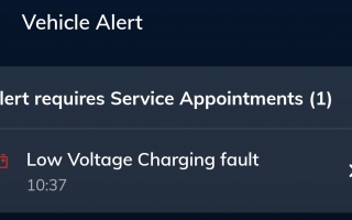 Xin các bác tư vấn lỗi sạc pin ắc quy Vf 5 với