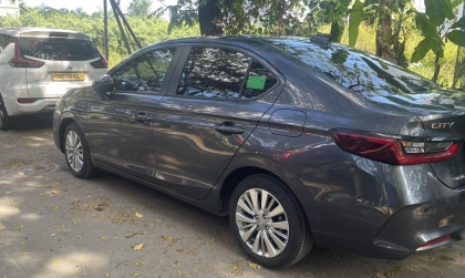 Honda City đi thấy bồng bềnh có phải do vấn đề áp suất lốp?