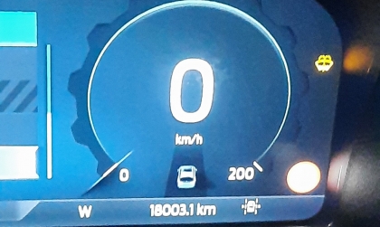 Màn hình xe Ford Everest báo thế này là bị sao các bác?