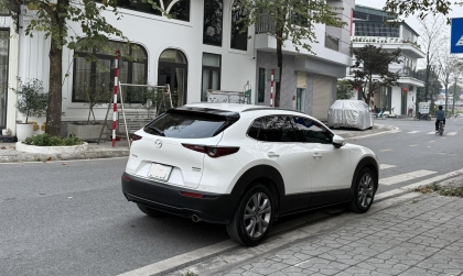 Xin cách xử lý lỗi gương điện của Mazda CX-30