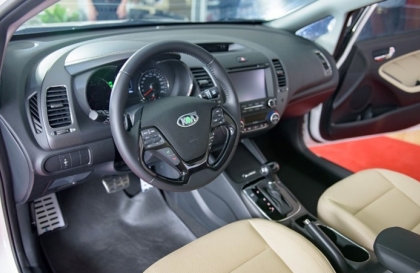 Điều hòa xe Kia Cerato hoạt động bị gián đoạn thì phải kiểm tra gì?