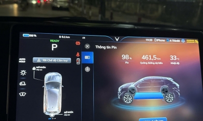 Xe vf8 bị tụt pin thế này có phải hỏng?