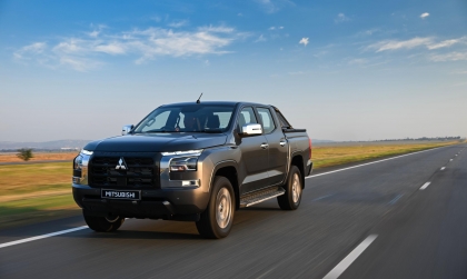 Mitsubishi Triton mới mua mà bị giật khi nhả phanh tay là sao nhỉ?