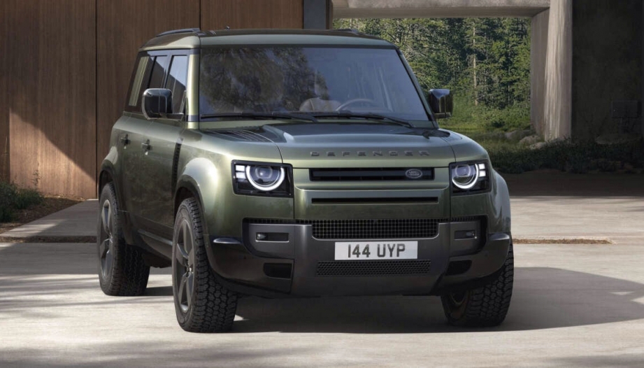 Thừa thắng xông lên, Land Rover tung Defender Sport dùng chung nền tảng EMA với Evoque và Velar