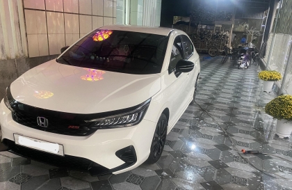 Các cao nhân chỉ giáo cho em vấn đề của Honda City sau khi rửa với ạ!
