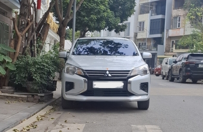 Sao xe Mitsubishi Attrage nặng vô lăng thế các bác?