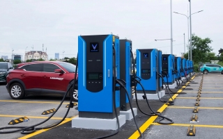 Xe điện VinFast sắp hưởng lợi với 99 trạm sạc tốc độ cao trên các tuyến đường quốc lộ trọng yếu