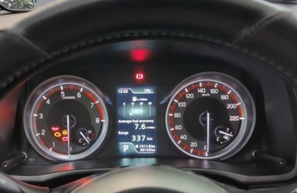 Xe Suzuki XL7 cảnh báo bằng âm thanh kéo dài là sao nhỉ?