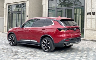 Liệu có phải VinFast Lux SA của em bị lỗi bóng hơi?